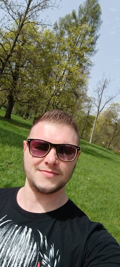 Jason 33 ans Meiningen  Allemagne