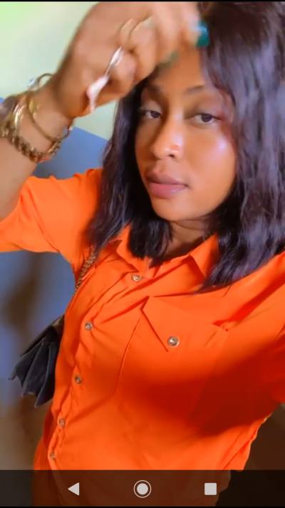 Darline 26 ans Yaoundé  Cameroun