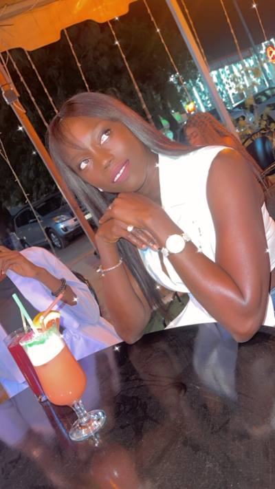 Titi 35 Jahre Dakar  Senegal