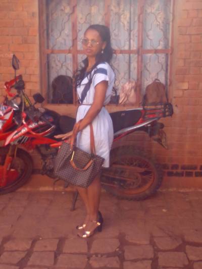 Vony 28 ans Antananarivo Madagascar