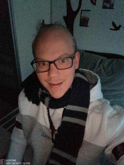 Chris 27 ans Ludwigshafen Allemagne