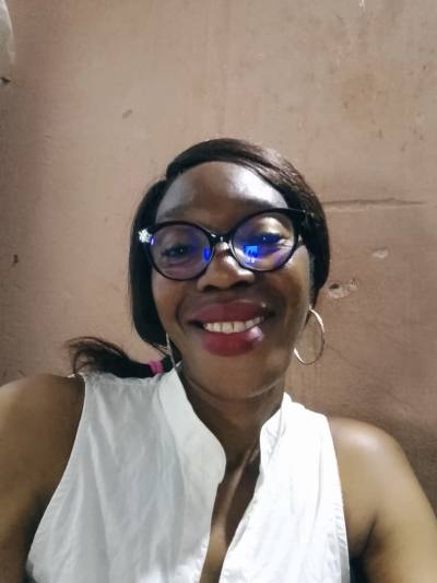 Yolande 45 ans Yaoundé 5 Cameroun