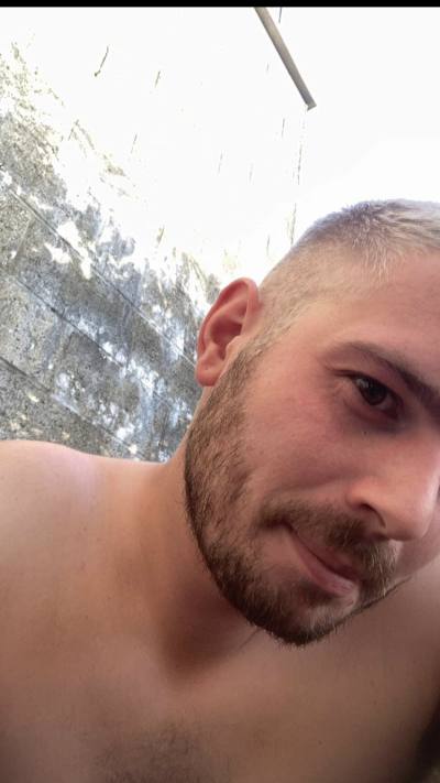 Quentin 29 ans Arlon Belgique