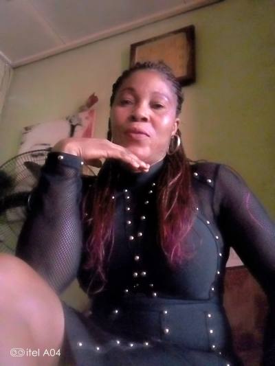 Bernadette 39 ans Yaoundé 3 Cameroun