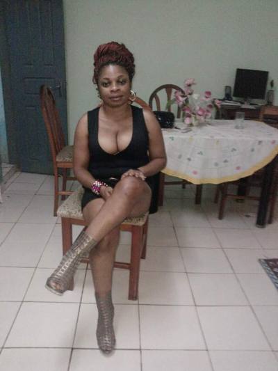 Andrea 39 ans Douala Cameroun