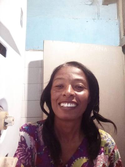 Angele 48 ans Tananarive Madagascar