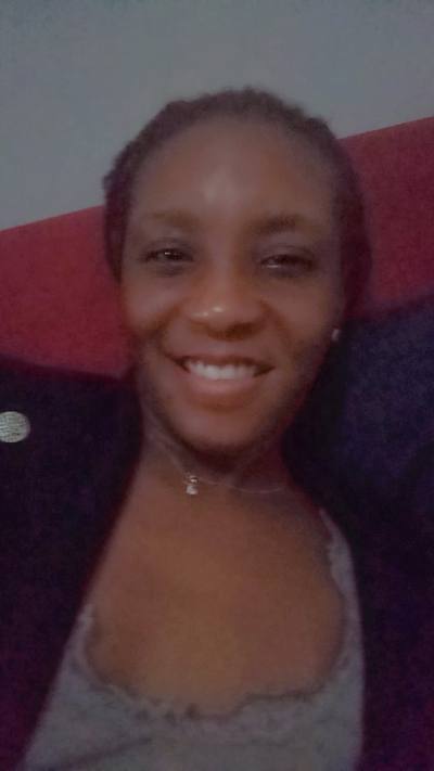 Andrée 34 ans Yaoundé  Cameroun