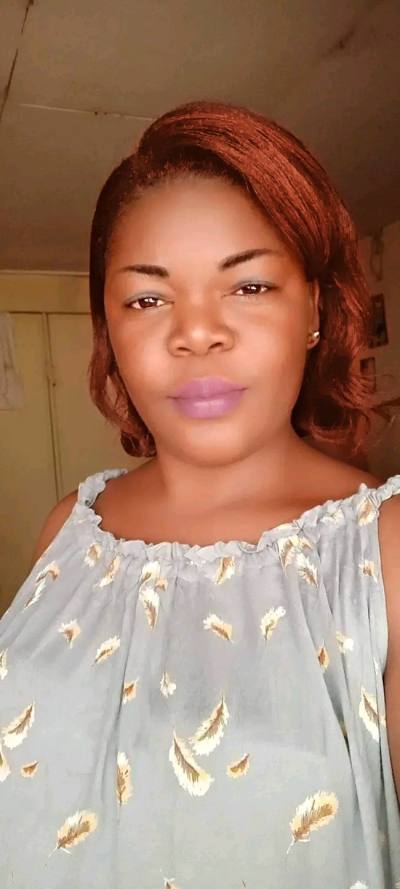 Viviane 37 ans Yaoundé 2 Cameroun