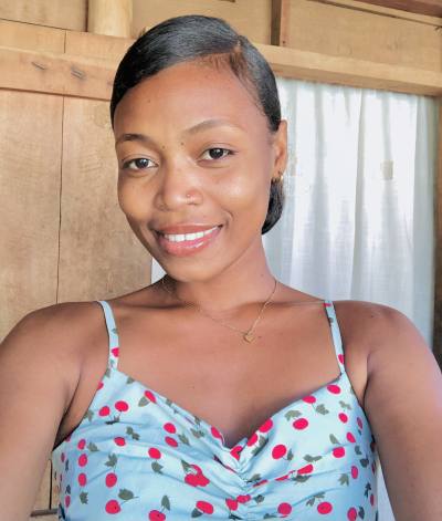 Hayelle 25 ans Antananarivo  Madagascar