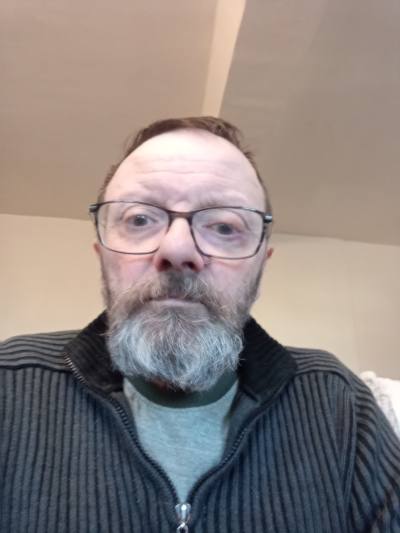 Gilles 62 ans Arquenay France