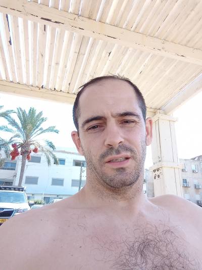 Maxime 34 ans Clermont Ferrand France