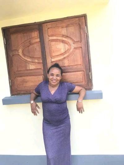 Sandrine 41 ans Toamasina Madagascar