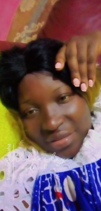 Ludevine 25 ans Religieuse  Cameroun