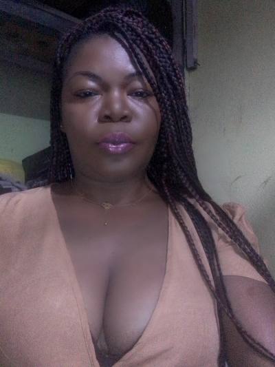 Viviane 37 ans Yaoundé 2 Cameroun