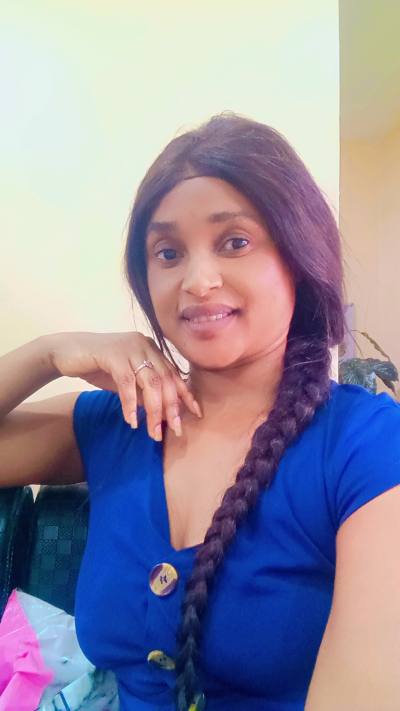 Aurelie 36 ans Yaoundé 1 Cameroun