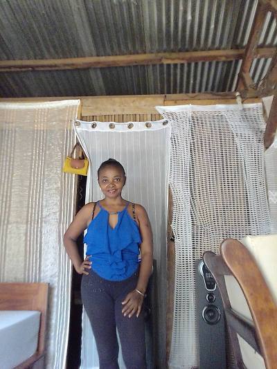 Angèle  41 ans Sambava  Madagascar