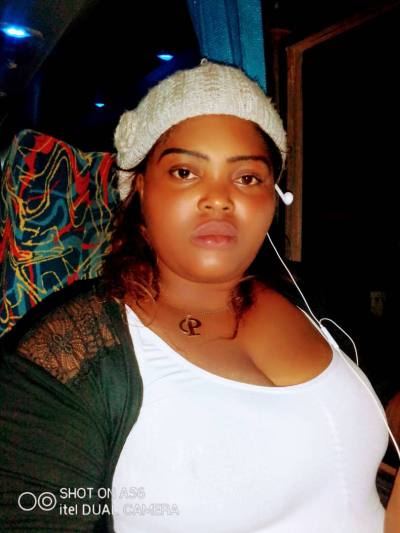 Emilie 37 years Douala Cameroon