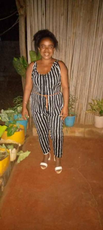 Elodie 41 ans Antsiranana Madagascar