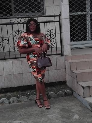 Emmanuelle 37 Jahre Douala  Kamerun