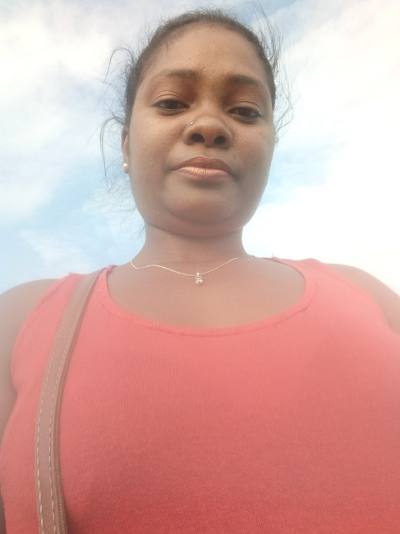 Lalatiana 34 ans Tamatave Madagascar