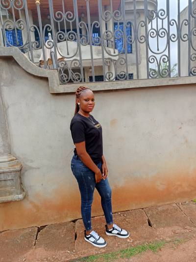 Diane 39 years Yaoundé Cameroon