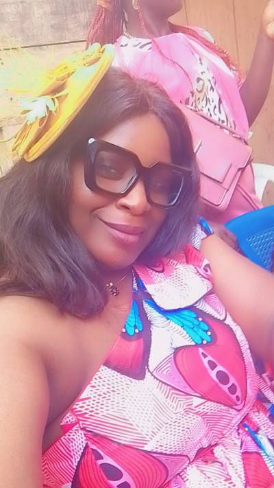 Chimene 42 ans Yaoundé Cameroun