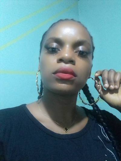 Manuela 31 ans Centre Yaoundé Cameroun