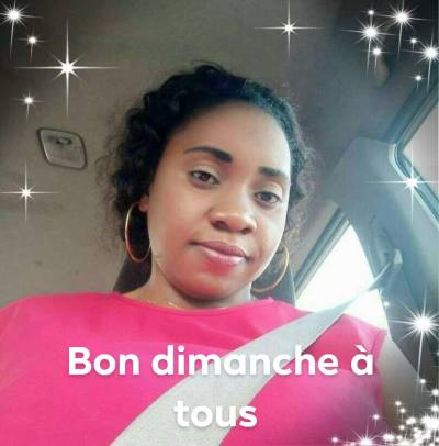 Ariane Gaëlle  34 ans Yde 4 Cameroun