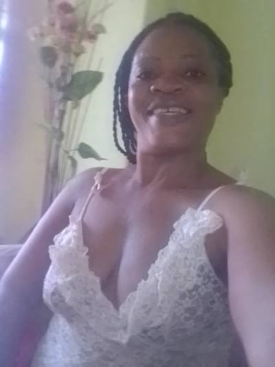 Fideliee 39 ans Yaoundé Centre  Cameroun