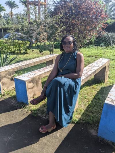 Thérèse 52 ans Yaoundé 5 Cameroun