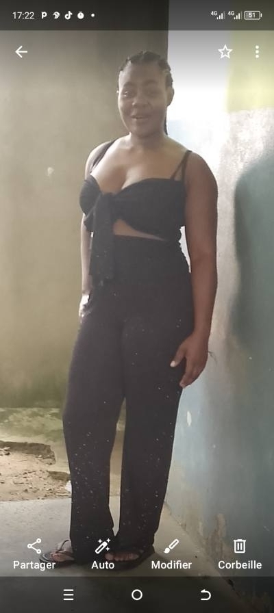 Annie 25 ans L'ouest  Cameroun