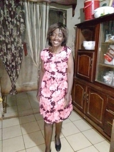 Brigitte 64 ans Yaoundé Cameroun