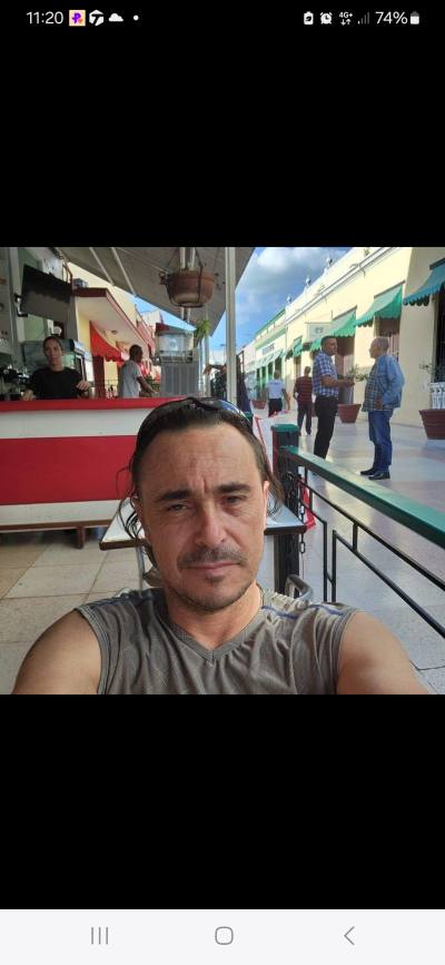 Olivier 48 ans Quebec  Canada