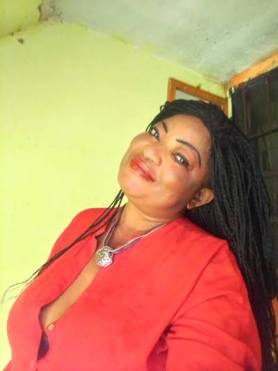 Yana 47 ans Yaoundé Cameroun