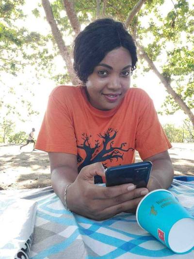 Chaina 26 ans Poronie  Mayotte