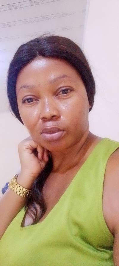 Nadege 34 years Yaoundé  Cameroon