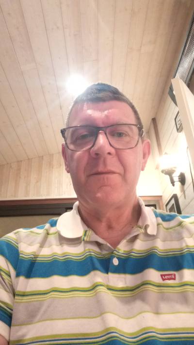 Xavier 54 ans Neuville De Poitou  France