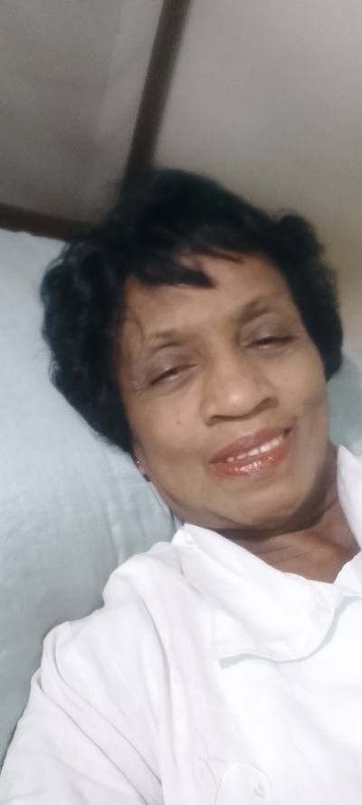 Corine 67 ans Antsiranana  Madagascar