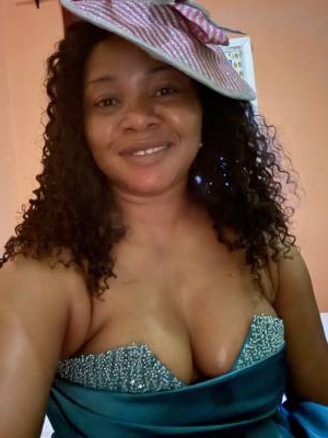 Annick 32 ans Nsem Cameroun