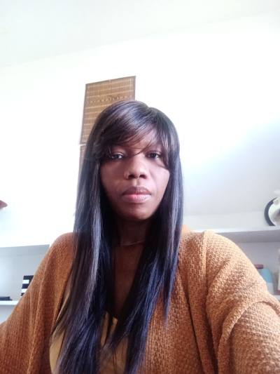 Faty 41 ans Val De Marne  France