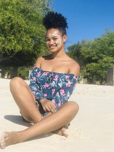 Karmela 22 ans Diego Suarez Madagascar