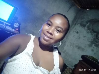 Zanatsoa 28 ans Toamasina Madagascar