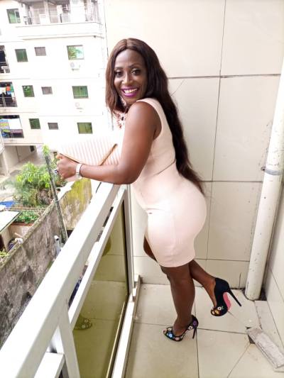 Loulou 36 Jahre Yaoundé  Kamerun