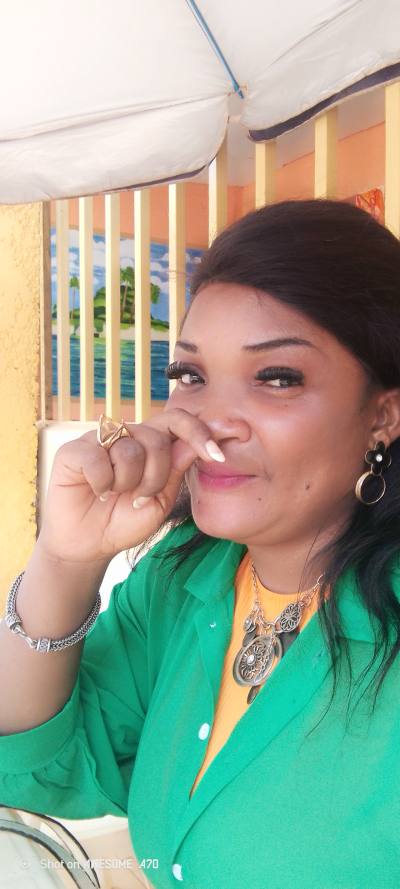 Véronique 37 ans Yaoundé  Cameroun