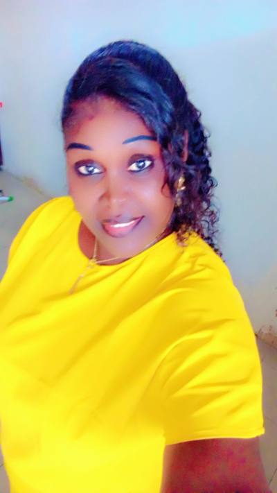 Judith 36 Jahre Douala Kamerun