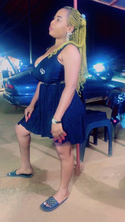 Diane 33 Jahre Douala  Cameroun