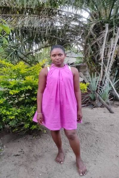 Sandra 31 ans Sambava Madagascar