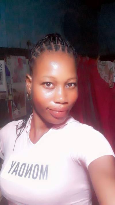 Monique 28 ans Koumassi  Côte d'Ivoire