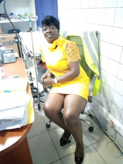 Christiane 45 ans Yaounde Cameroun