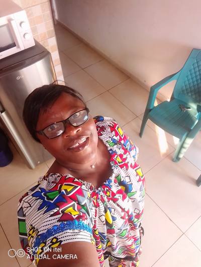 Marie  51 ans Centre Cameroun